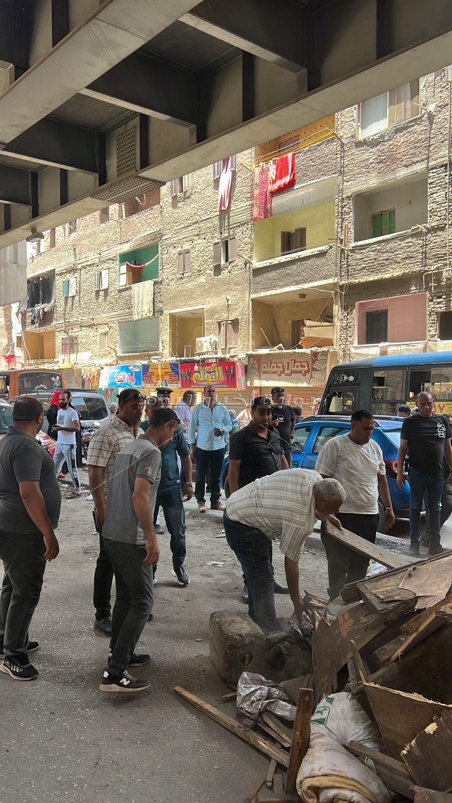 حي بولاق الدكرور يتصدى «الفريزة» ويرفع كفاءة الشوارع