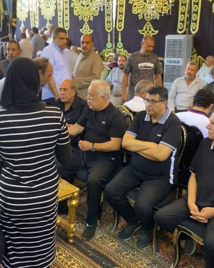 أسرة عبد العزيز مخيون تستقبل عزاءه في البحيرة
