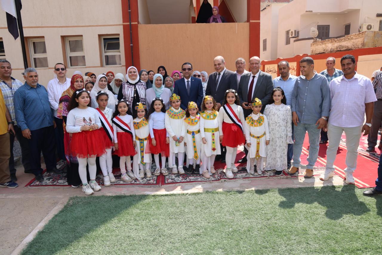 محافظ المنوفية يفتتح مدرستي الأزهار الإبتدائية وأم المؤمنين الإعدادية بنات  باستثمارات 50 مليون جنيه