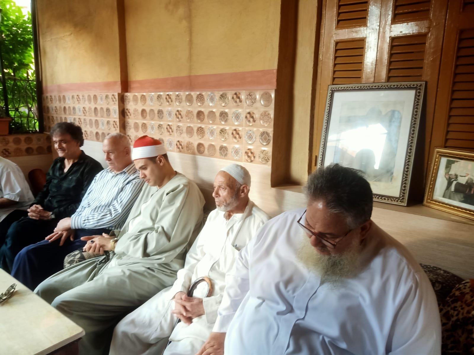 أسرة القارئ الراحل الشيخ أبو العينين شعيشع بكفر الشيخ تُحيي الذكرى الـ15 لرحيله بمسقط رأسه في بيلا