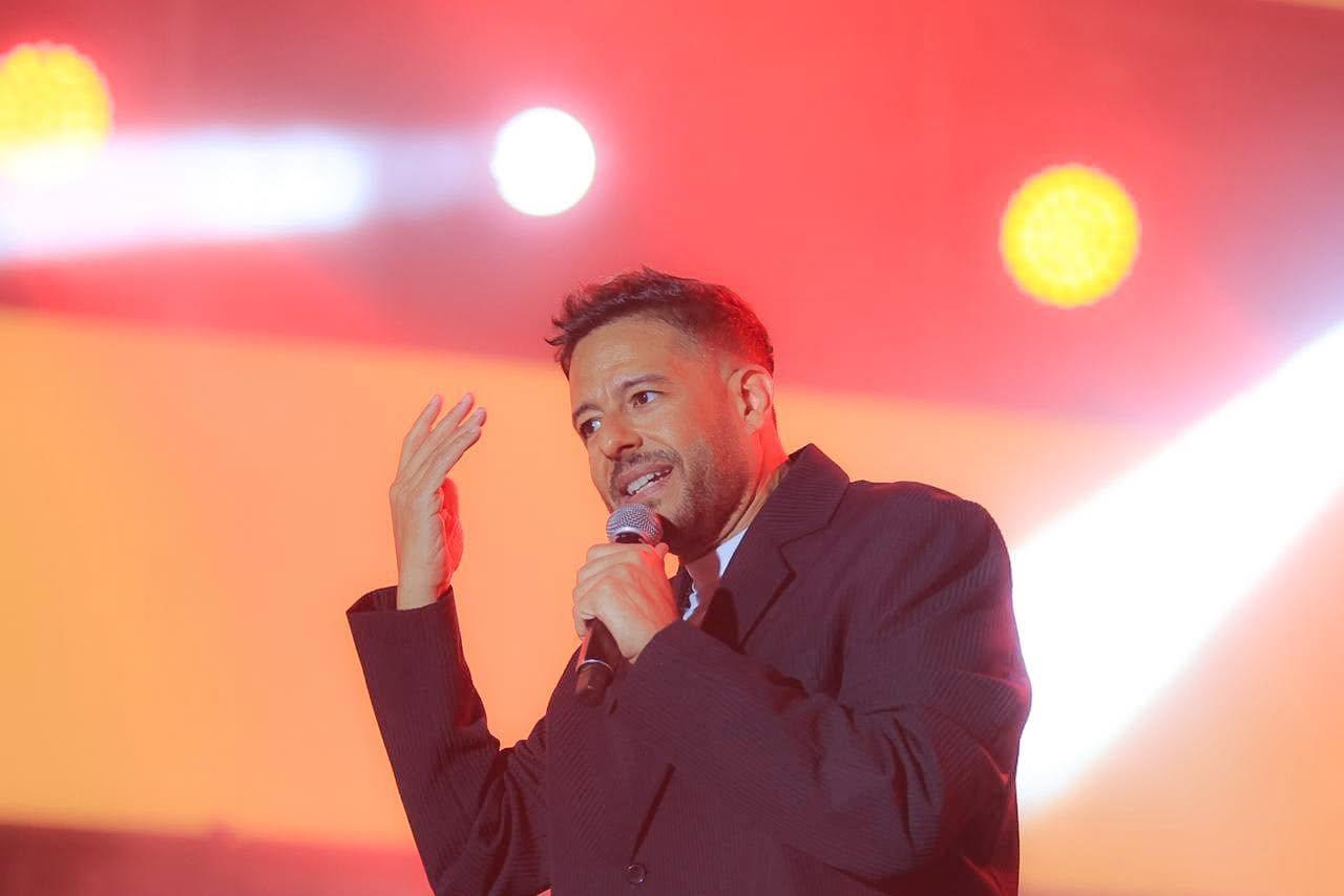 محمد حماقي يطلق ميجا ألبوم سمعوني بأجواء عالمية