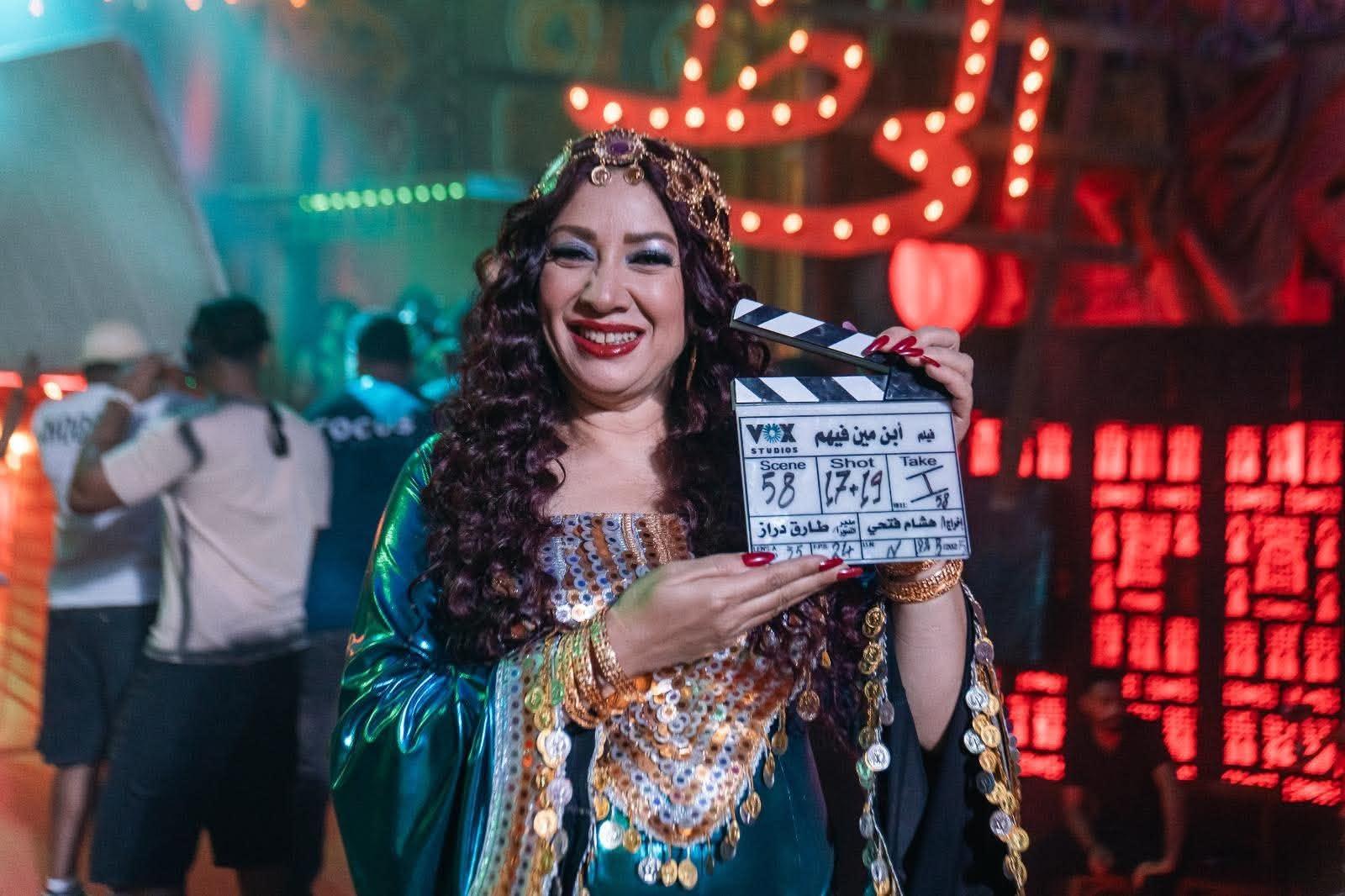 كواليس فيلم المغامرة الكوميدي "ابن مين فيهم؟" قبل انطلاقه في دور العرض بمصر 