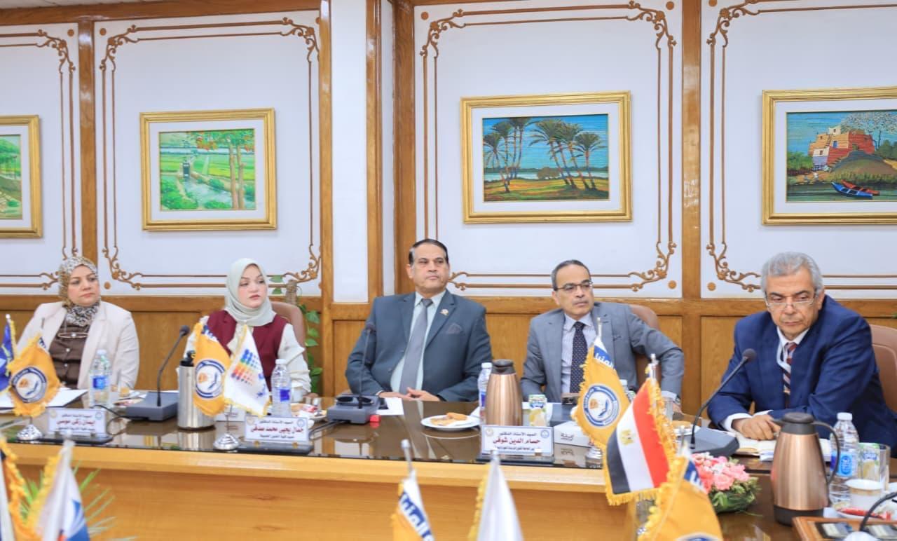 باليوبيل الذهبي.. المنيا تسجل أكبر موازنة وتهنئ الرئيس والشعب بثورة 30 يونيو