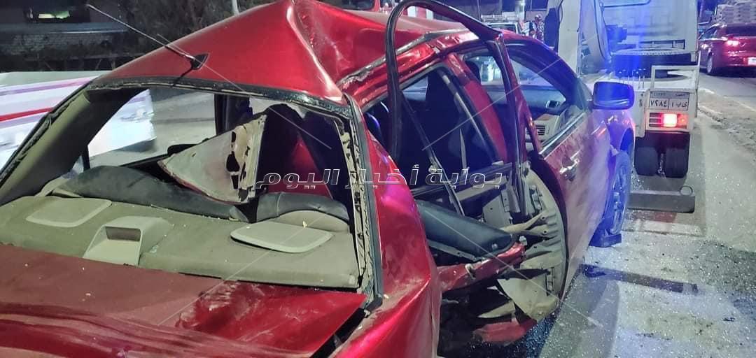 إصابة 4 أشخاص في حادث تصادم سيارة ملاكي بعامود إنارة في أسيوط 