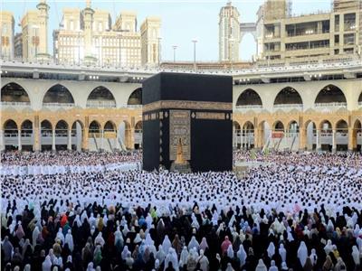 قبل انطلاق موسم العمرة الجديد.. «السياحة» تحذر المواطنين من التعامل مع الكيانات الوهمية