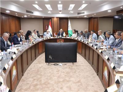 محافظ الجيزة يلتقي نواب البرلمان عن دوائر إمبابة والمنيرة الغربية وكرداسة