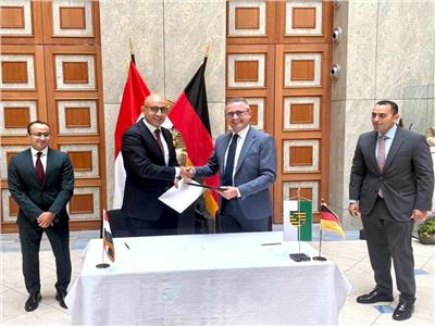 وزير التعليم يوقع خطاب نوايا مع مسؤول ألماني في مجال التعليم والتدريب الفني والمهني