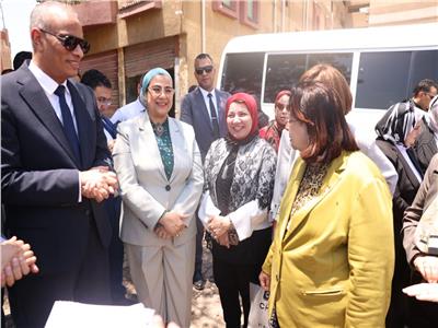 رئيسة  القومي للمرأة تفتتح وحدة المرأة الآمنة بمستشفى جامعة كفر الشيخ