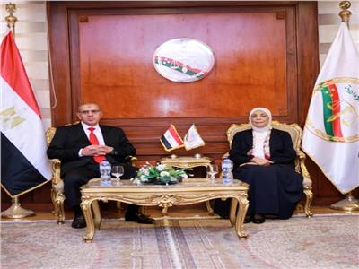 رئيسة هيئة النيابة الإدارية تستقبل رئيس محكمة النقض 