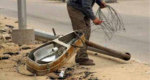ضبط شخصين حال قيامهما بسرقة مهمات كهربائية  في "البراجيل"