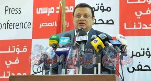 ياسر علي: إهانة الرئيس مرسي إهانة للشرعية