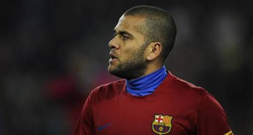 البرازيلي ألفيش يدعو مواطنه كاكا للرحيل عن ريال مدريد 