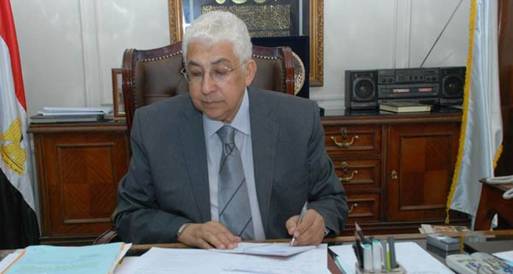  محافظ أسيوط ينفي احتجازه بمستشفى ديروط 