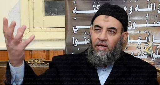 يونس مخيون: الإخوان يسيطرون على كل المناصب والحكومة "باهتة"