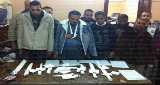 وقفة احتجاجية للدعوة للعصيان المدني بالسويس