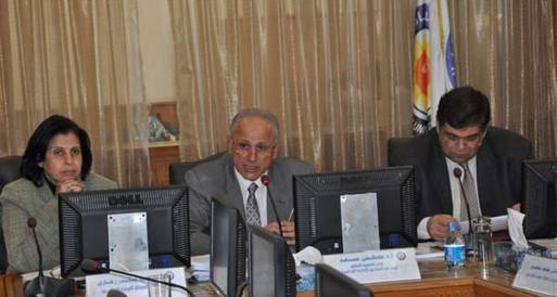 "التعليم العالي" يتراجع عن إلزام الأساتذة بتقديم تقارير أداء للوزارة   