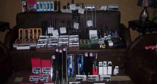 ضبط 200 كاميرا تجسس و3000 قلم ليزر بالعين السخنة