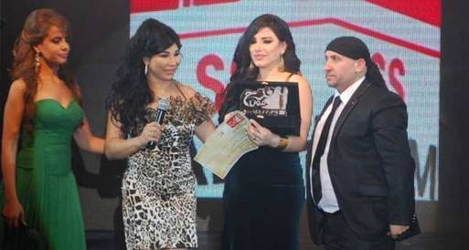 بالصور..مروة نصر أفضل مطربة لعام 2013 في مهرجان فرح فون 