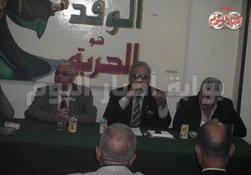صورة من وفد الشرقية يحتفل بنصر أكتوبر في حضور قائد المجموعة 39 قتال وبطل حرب أكتوبر