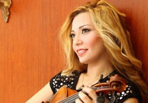 فيولا رشا يحيي بالاوبرا
