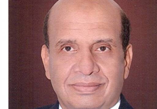 الفريق عبد العزيز سيف الدين 