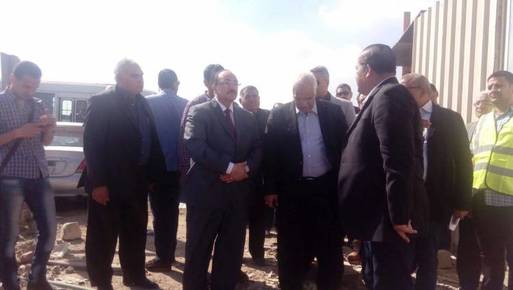 وزير النقل يتفقد طريق 