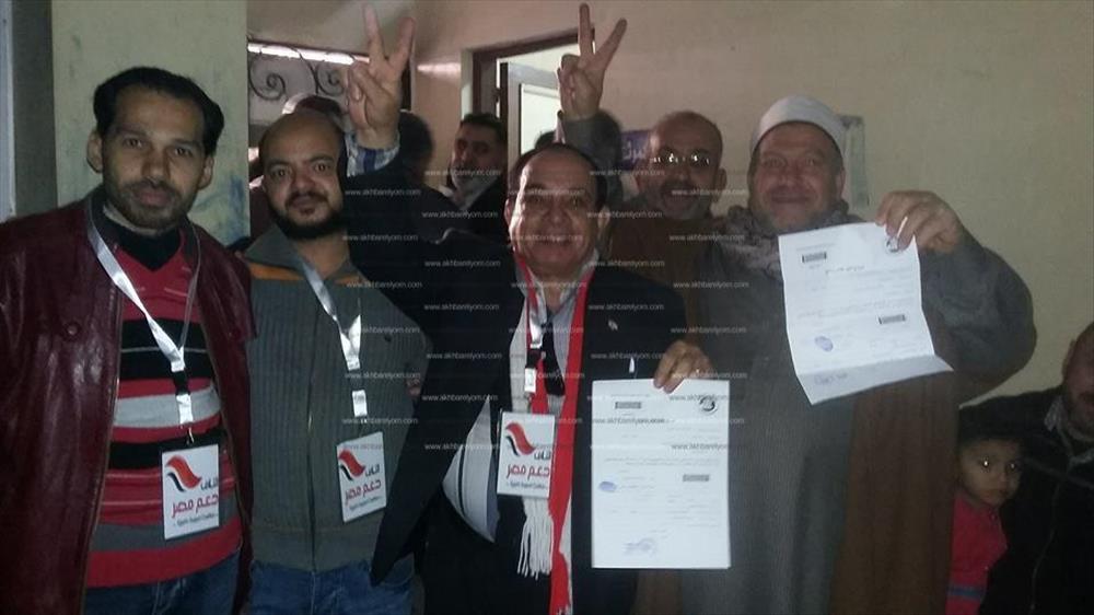 اقبال كبير علي مكاتب الشهر العقاري لتحرير التوكيلات 