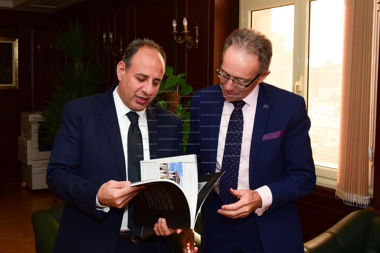 محافظ الإسكندرية يستقبل السفير الأسترالي في مصر 