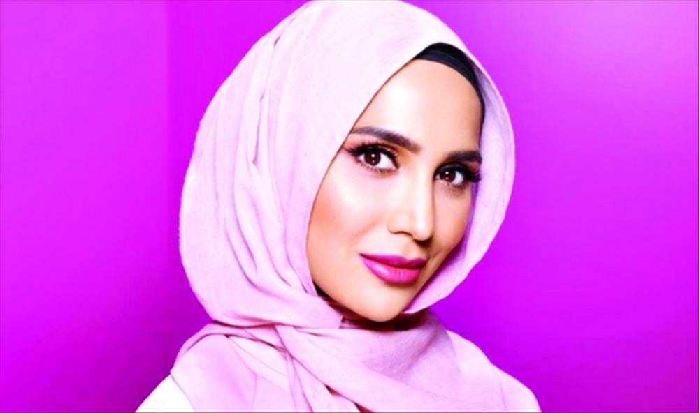 أمينة خان 