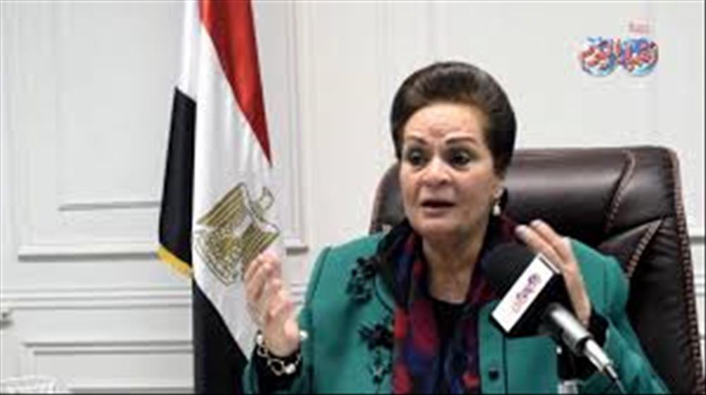  نادية عبده محافظ البحيرة