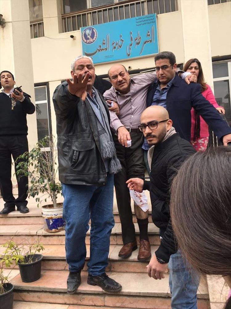 ننشر تفاصيل الاعتداء على هشام جنينه 