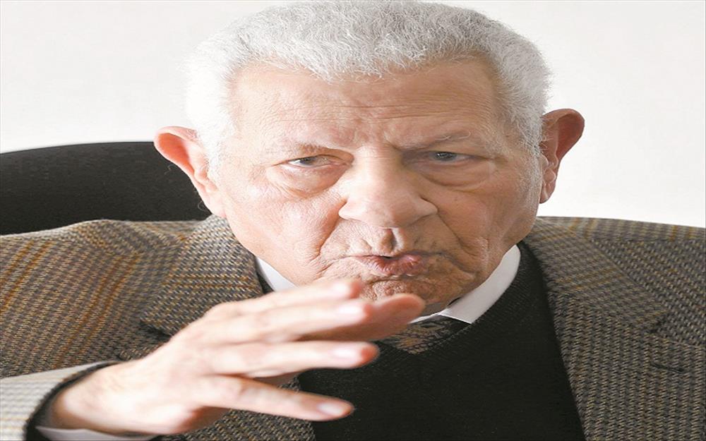 مكرم محمد أحمد