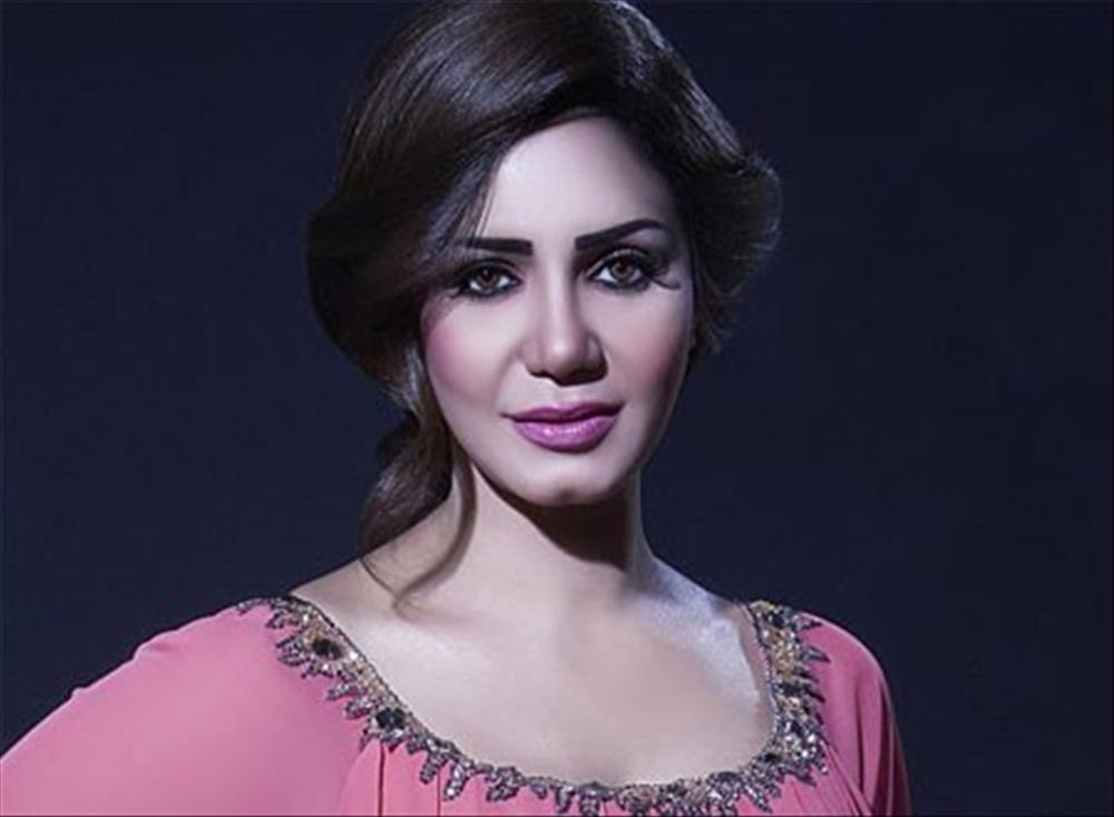 إيناس عزالدين