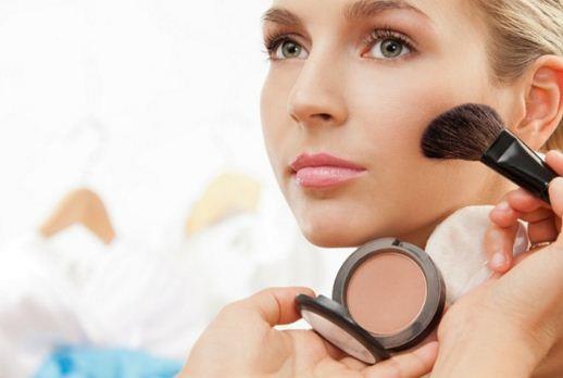 خطوات لوضع الماكياج