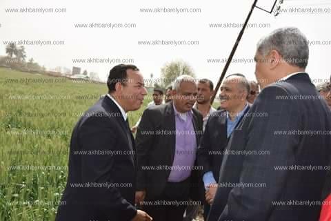 رئيس جامعة المنوفية يتفقد وحدة بحوث طوخ طنبشا