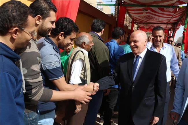 معلمو حلوان يتوافدون على اللجان