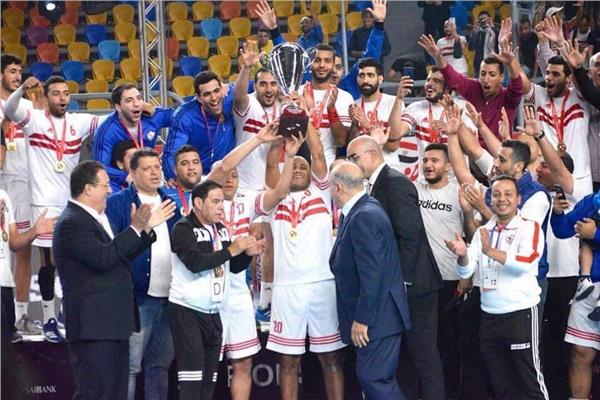 الزمالك يتوج بالسوبر الإفريقي