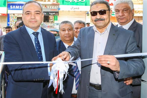 رئيس البريد يفتتح مكتب بريد العباسية ثان بعد تطويره
