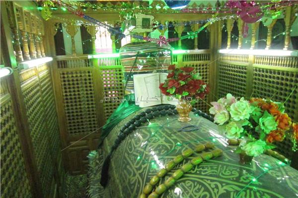 ضريح ينسب الى الشيخ عبد الله الاربعين 
