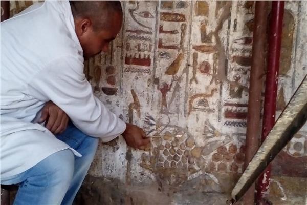 الترميم بمنطقة آثار معبد الأقصر