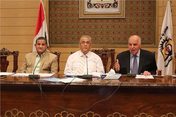 "المكتب التنفيذي للمعلمين" يشيد بأداء إدارة المراجعة قبل الصرف