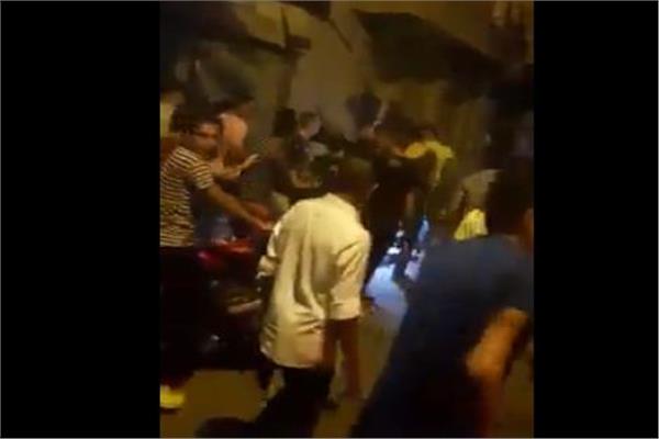 لحظه التحرش بثلاث فتيات 