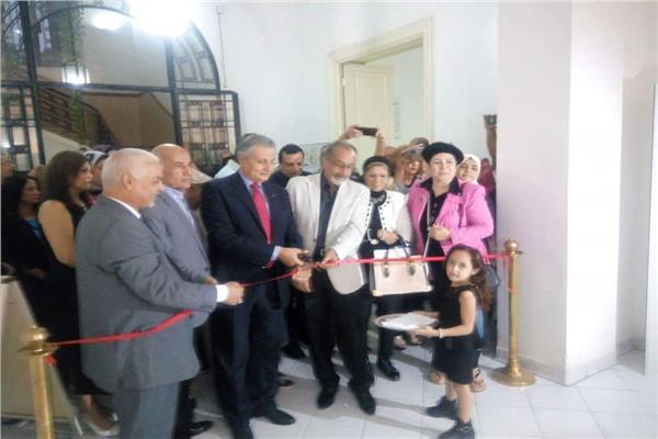 معرض فن وسلام بمكتبة مصر العامة