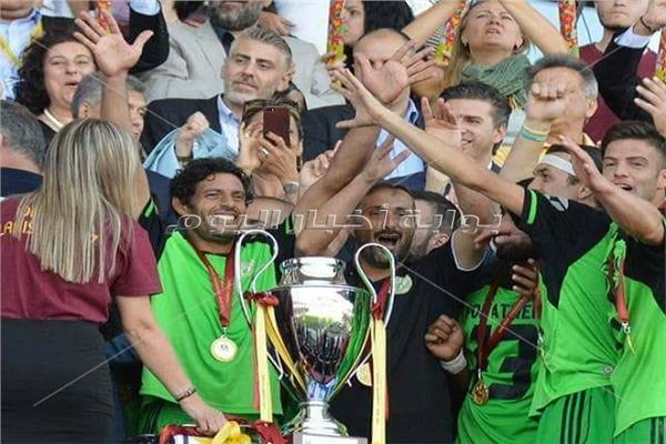 عمرو وجدي في إحدى لحظات التتويج بدوري أبطال أوروبا 