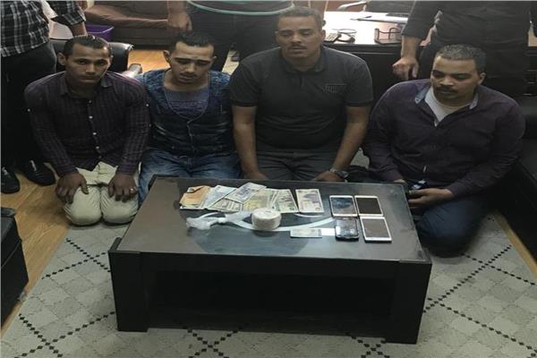 المتهمين