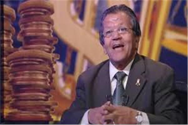  الدكتور مصطفى عبد الغفار