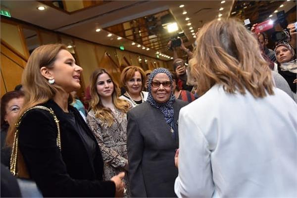  آمنة نصير
