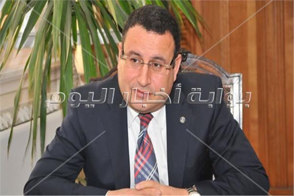 الدكتور عبدالعزيز قنصوه، محافظ الإسكندرية،