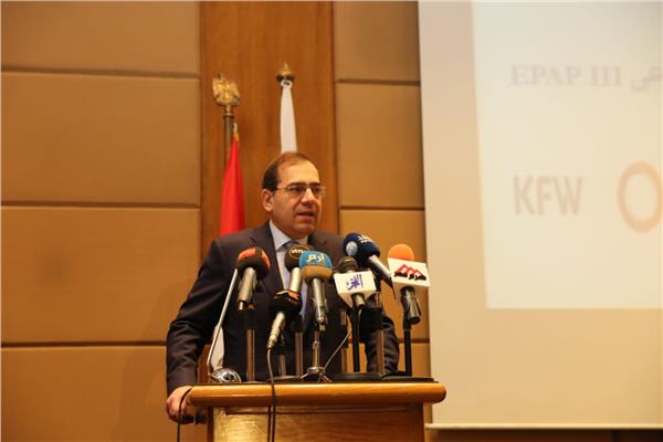 وزير البترول يؤكد الالتزام بالمعايير البيئية بكافة المشروعات الفترة القادمة