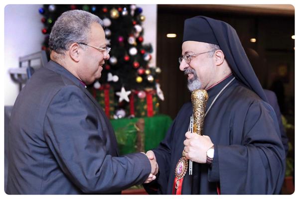 رئيس الإنجيلية يستقبل بطريرك الكاثوليك للتهنئة بعيد الميلاد